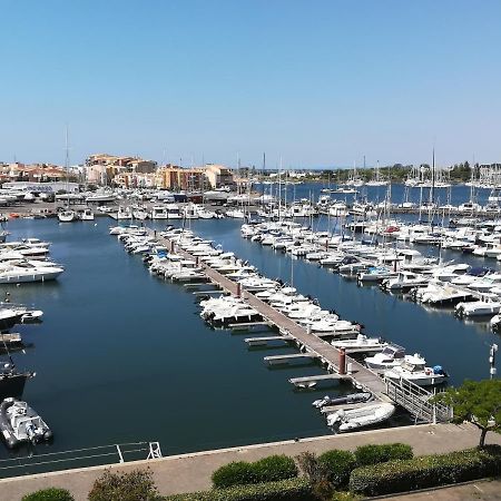 Studio Cabine Vue Port Avec Parking Prive, Piscine, Parc, Boulodrome 阿格德 外观 照片