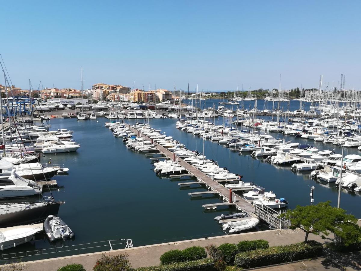 Studio Cabine Vue Port Avec Parking Prive, Piscine, Parc, Boulodrome 阿格德 外观 照片